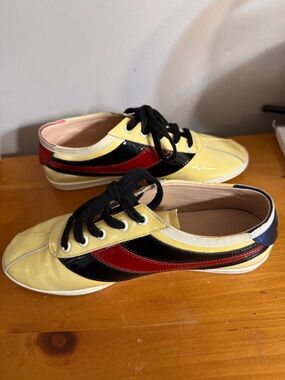 Gucci sz 40 Retro Patent Low-Top Sneakers in Yellow, Black & Red